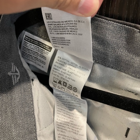 Dockers Straight Leg Chino - Picture 6 of 8